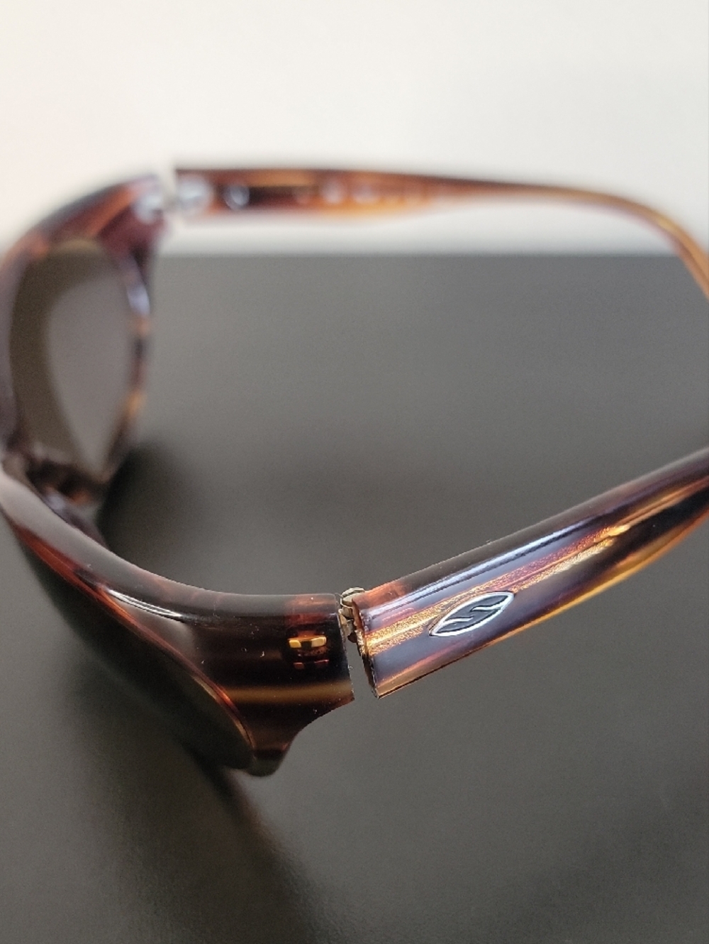 SMITH Tortoiseshell Cat-Eye Sunglasses - Brown Lenses - Picture 2 of 4